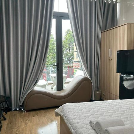 Hotel Hong Cam Chau Thanh Bagian luar foto
