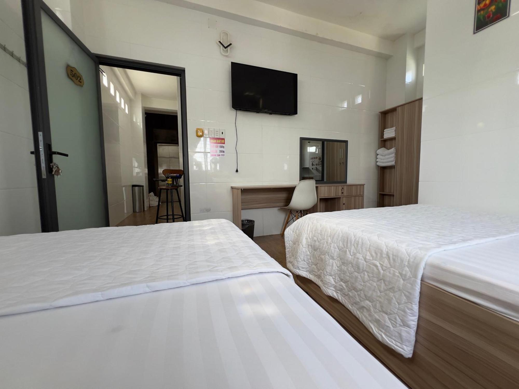 Hotel Hong Cam Chau Thanh Bagian luar foto